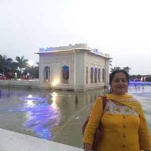 Meet your Posher, Sunita